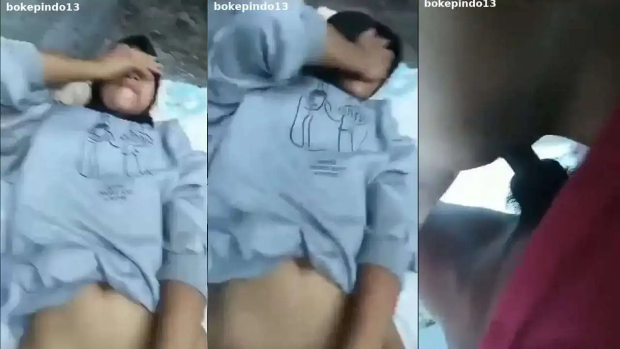 Bokep Smp abg jilbab pasrah di ewe ayang